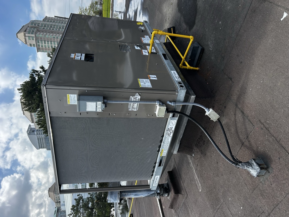 Air Pro Heating and Air Conditioning Services commercial rooftop HVAC unit installed on a Greater Toronto Area building